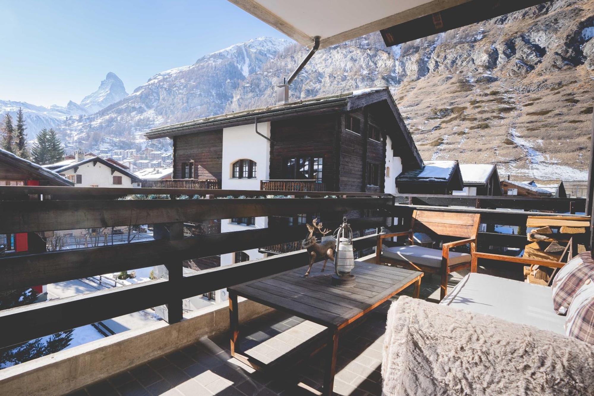 Stylish Home With Matterhorn View In The Center Zermatt Kültér fotó